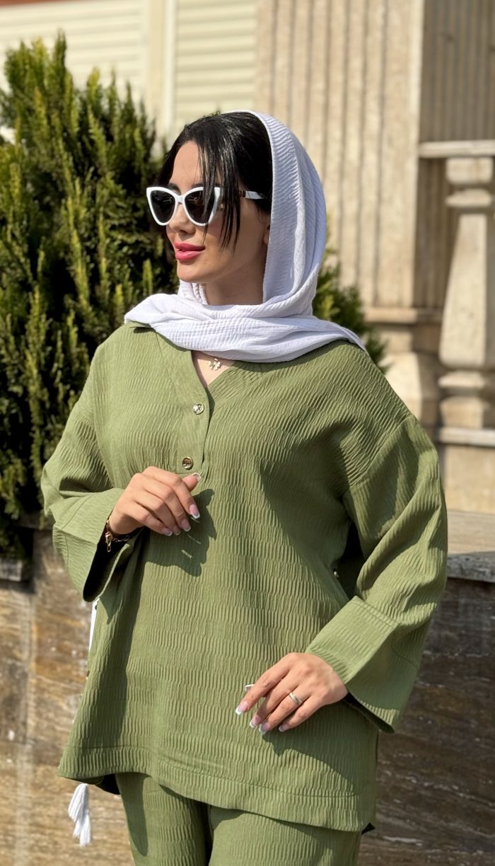 ست مانتو و شلوار اطلس بیسکوییتی کد 1457 - Image 6